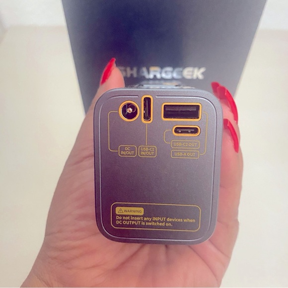 NIB Sealed Shargeek Storm 2 Portable Charger 100W 25600mAh Power Bank - Picture 9 of 16